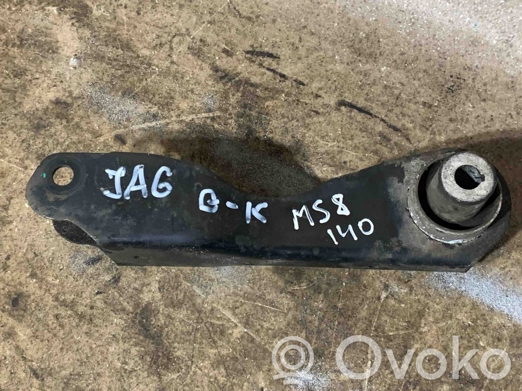 Jaguar I-Pace Plaukti un sviras 