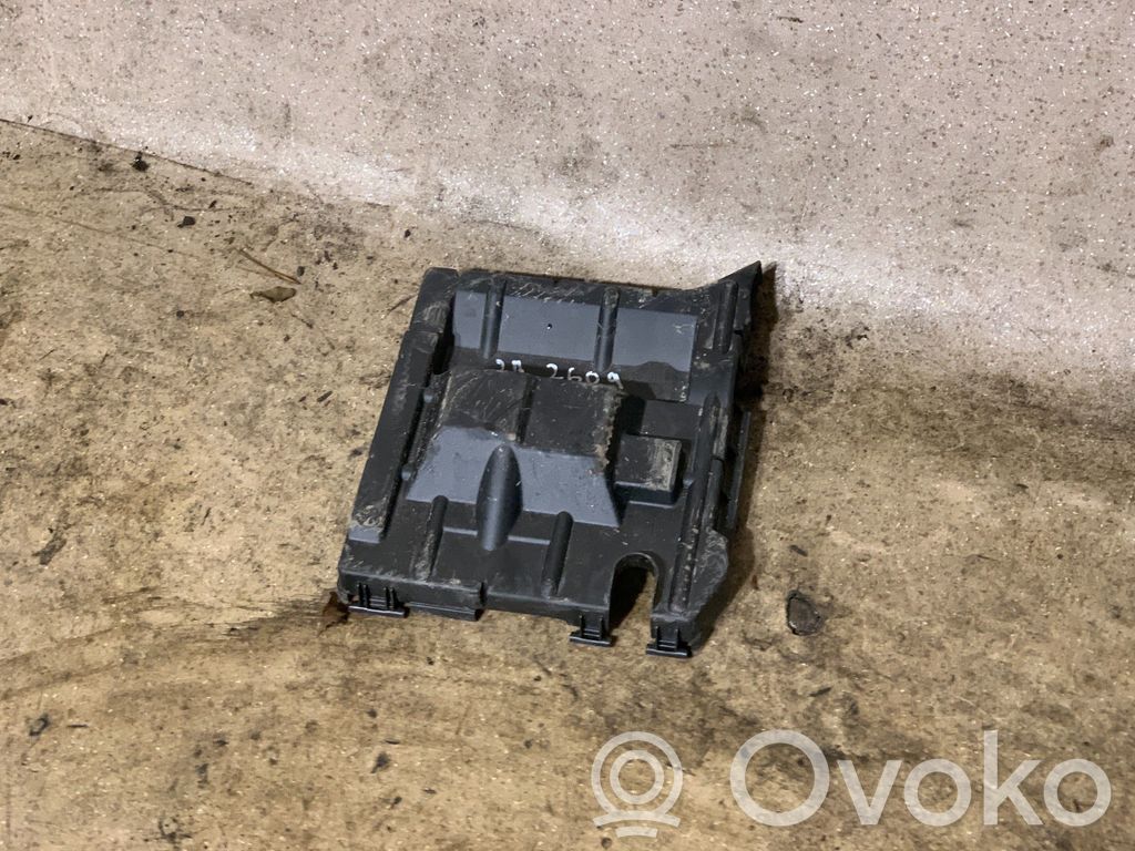 Porsche Panamera (970) Fuse box cover 