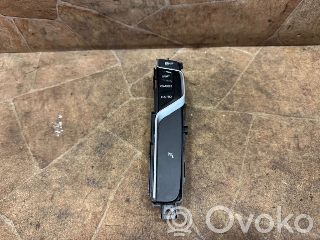 BMW 5 G30 G31 G38 Parking (PDC) sensor switch 