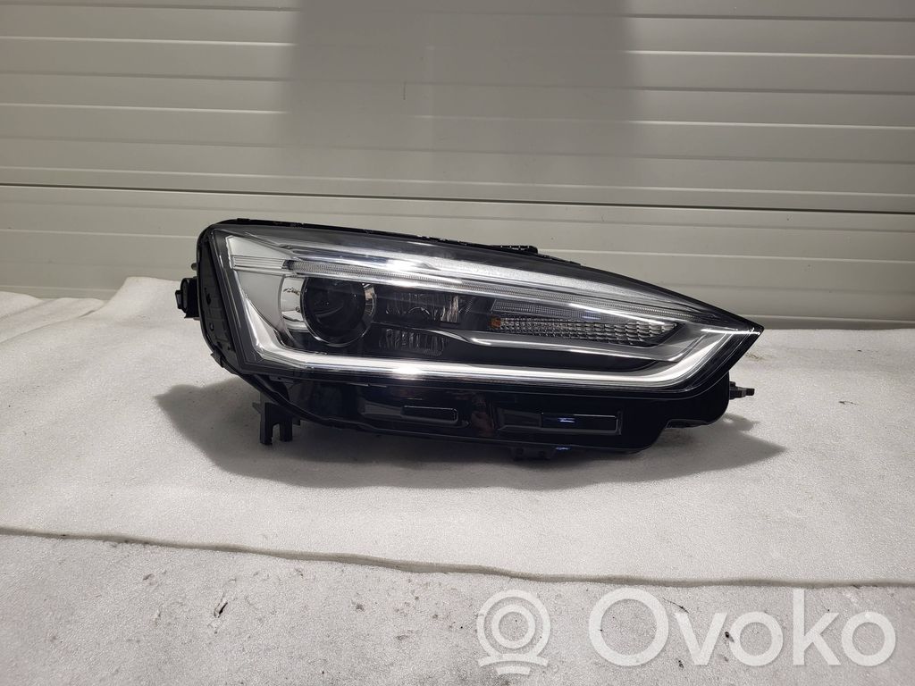 Audi A5 Phare frontale 