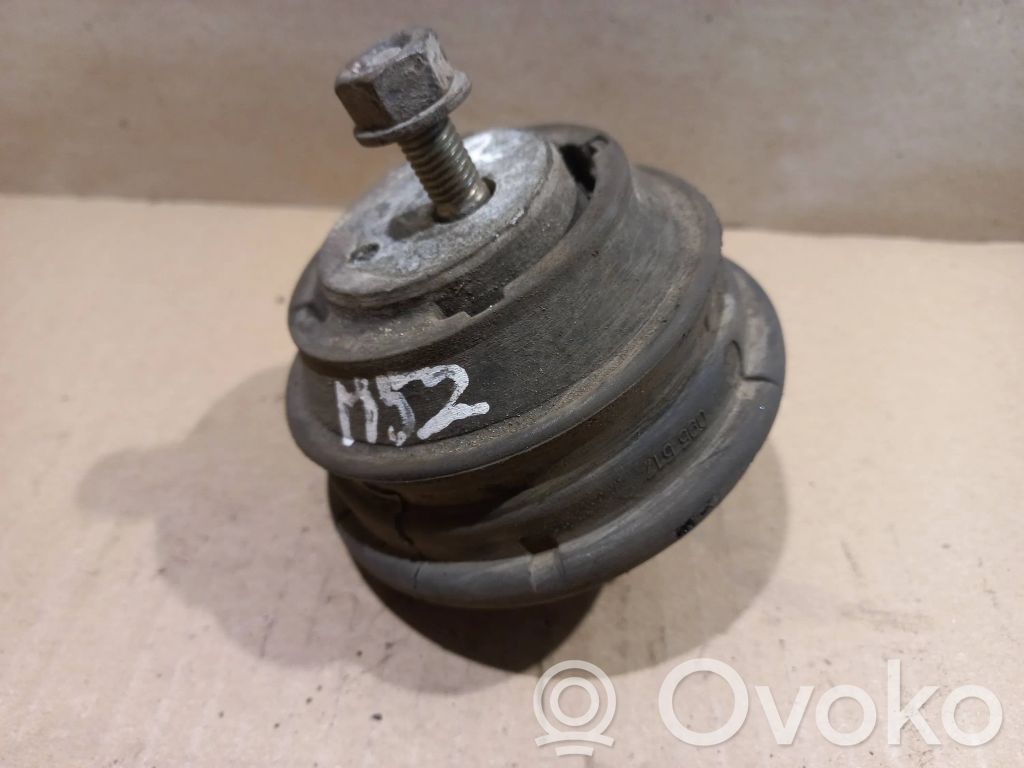 BMW 5 E39 Engine mount bracket 