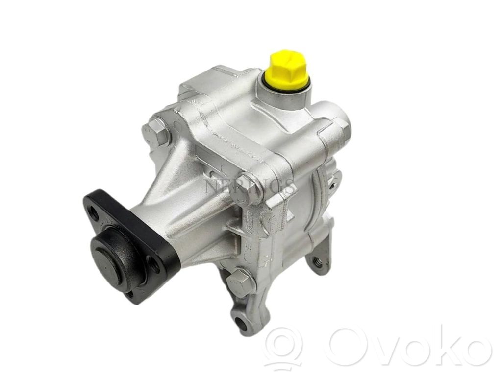 BMW 3 E36 Power steering pump 