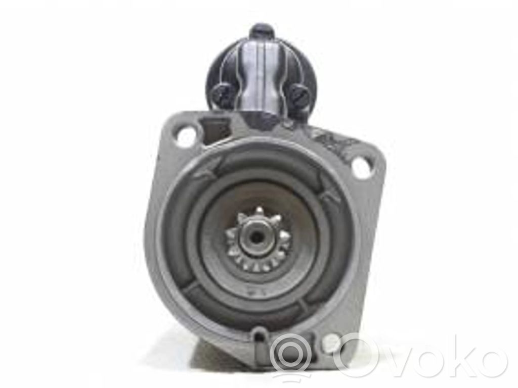 Volkswagen Golf I Starteris 