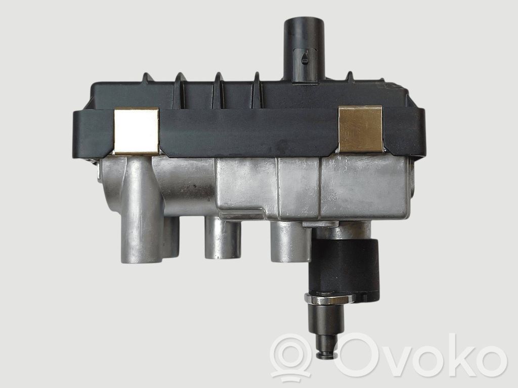 Ford Mondeo MK IV Turbinos elektrinis valdymo aktuatorius 