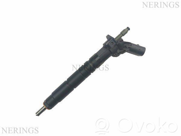 Mercedes-Benz Sprinter W906 Injector combustibil 