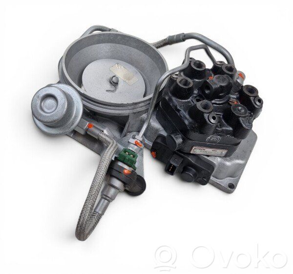 Distribuidor de combustible   034133353D,0438100147,0438121053,0438121053BOSCHL,NRG636511,NRGV2