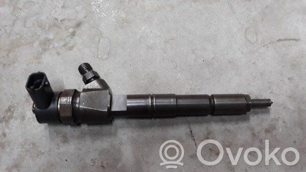 Opel Insignia A Wtryskiwacz paliwa 