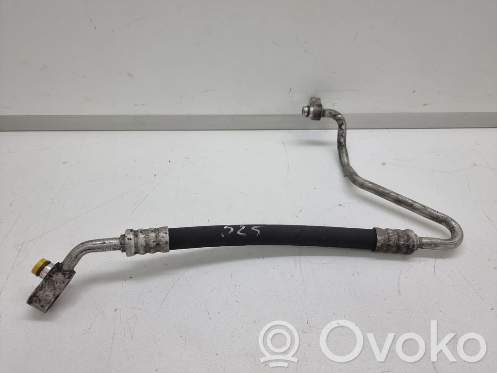 BMW 5 E60 E61 Ilmastointilaitteen putki (A/C) 