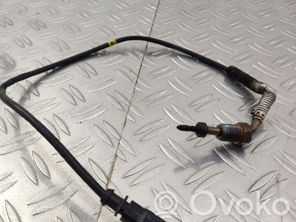 Volkswagen PASSAT B8 Izplūdes gāzu temperatūras sensors 