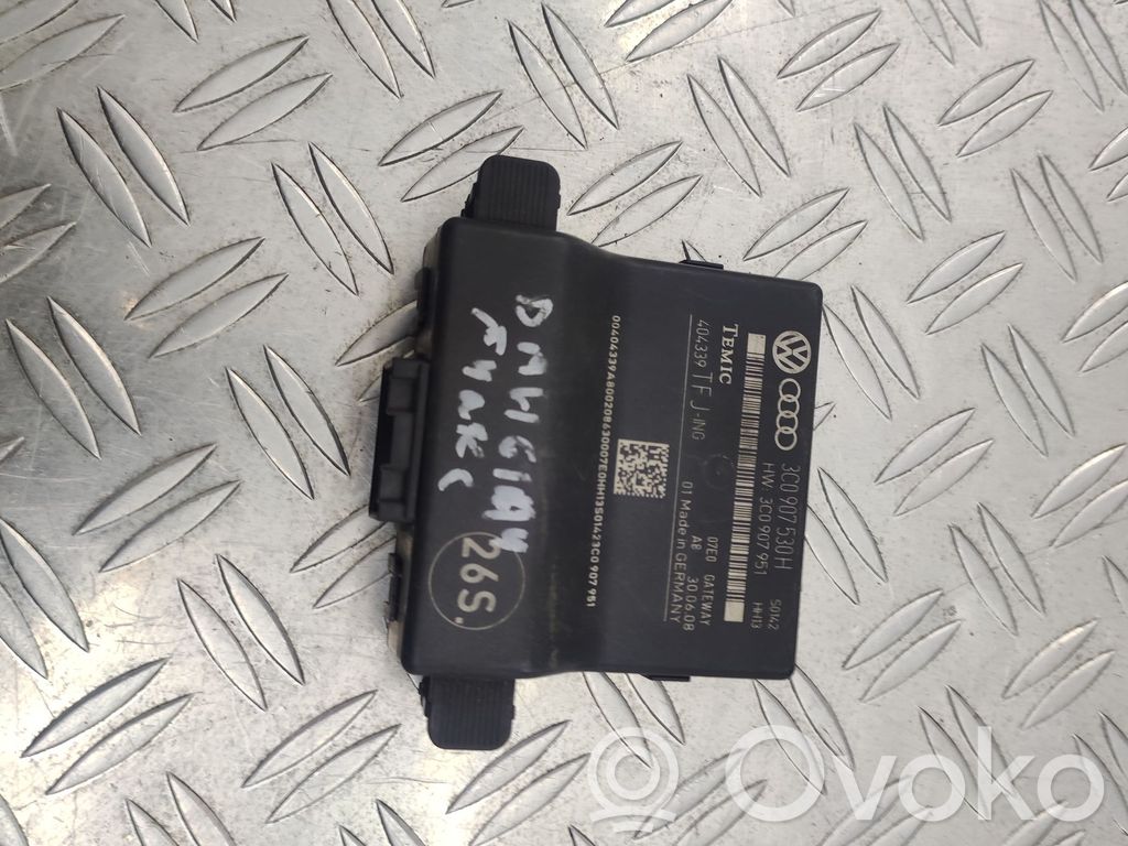 Volkswagen PASSAT B6 Módulo de control Gateway 
