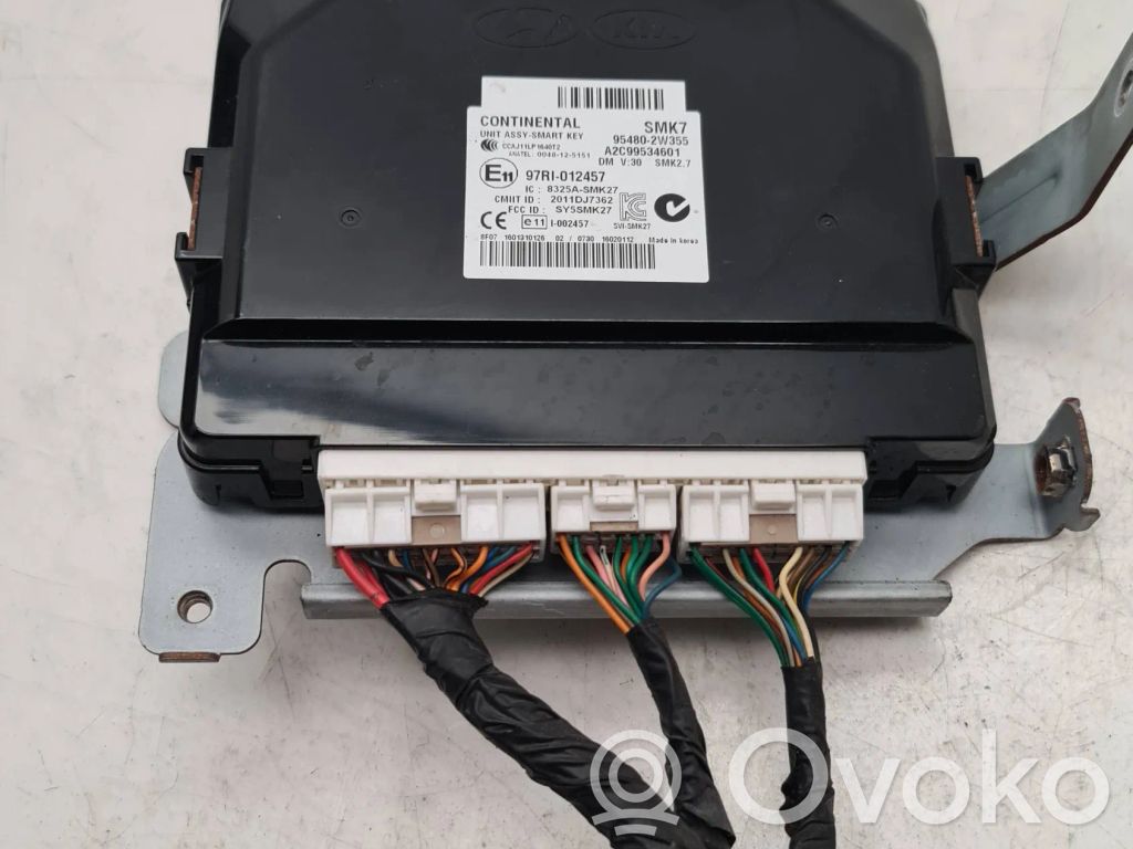 Hyundai Santa Fe Moduł / Sterownik systemu uruchamiania bezkluczykowego 