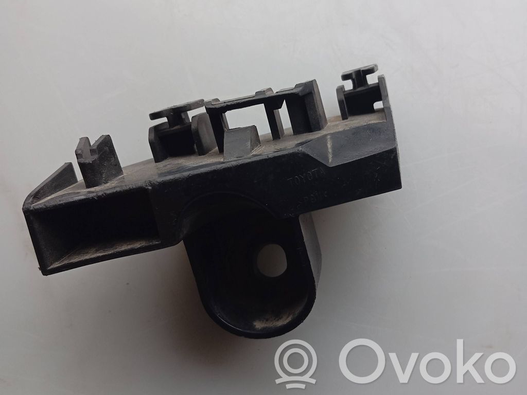 Lexus CT 200H Rear bumper mounting bracket 
