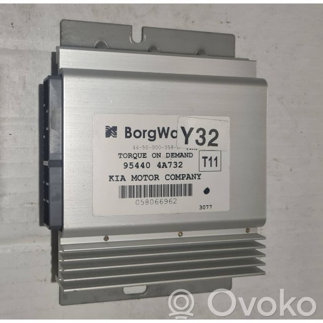 KIA Sorento Transfer box differential control unit 