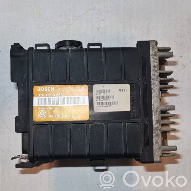 Engine control unit/module   0261200263,443907311A