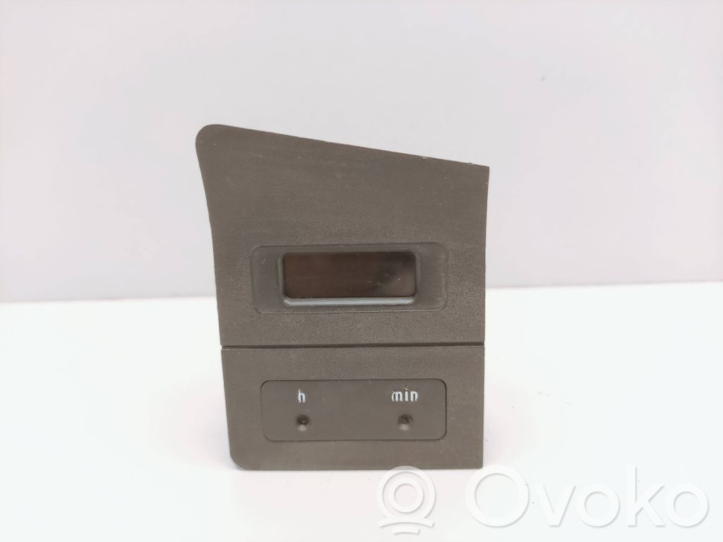 Clock   1367683,3031G31R