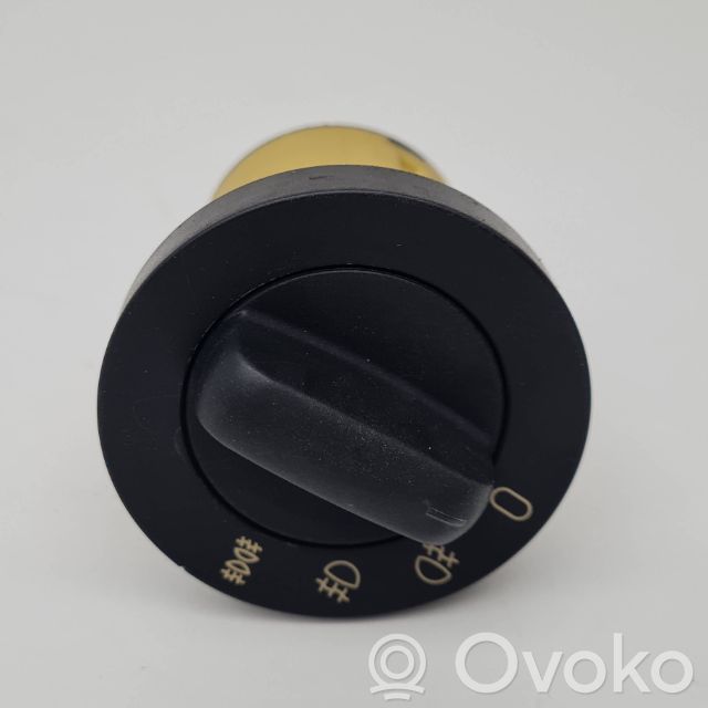 Light switch   530893