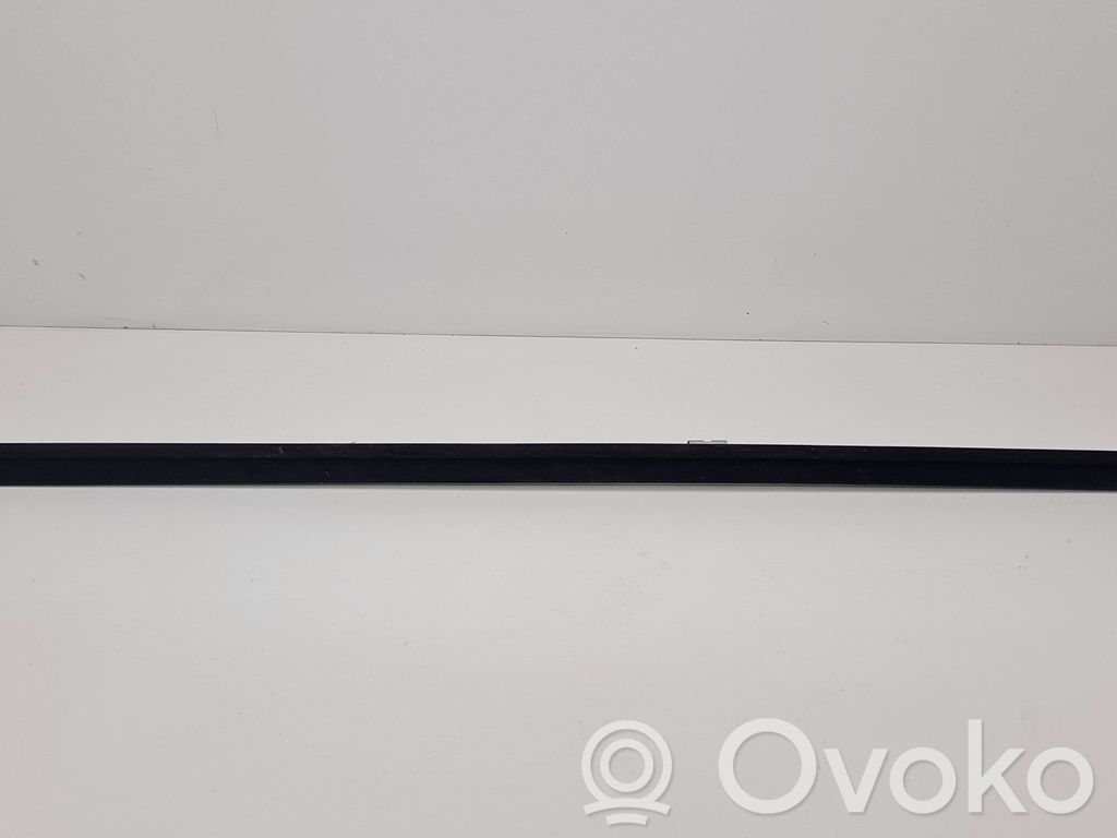 Opel Corsa C Ornament geam ușă spate 