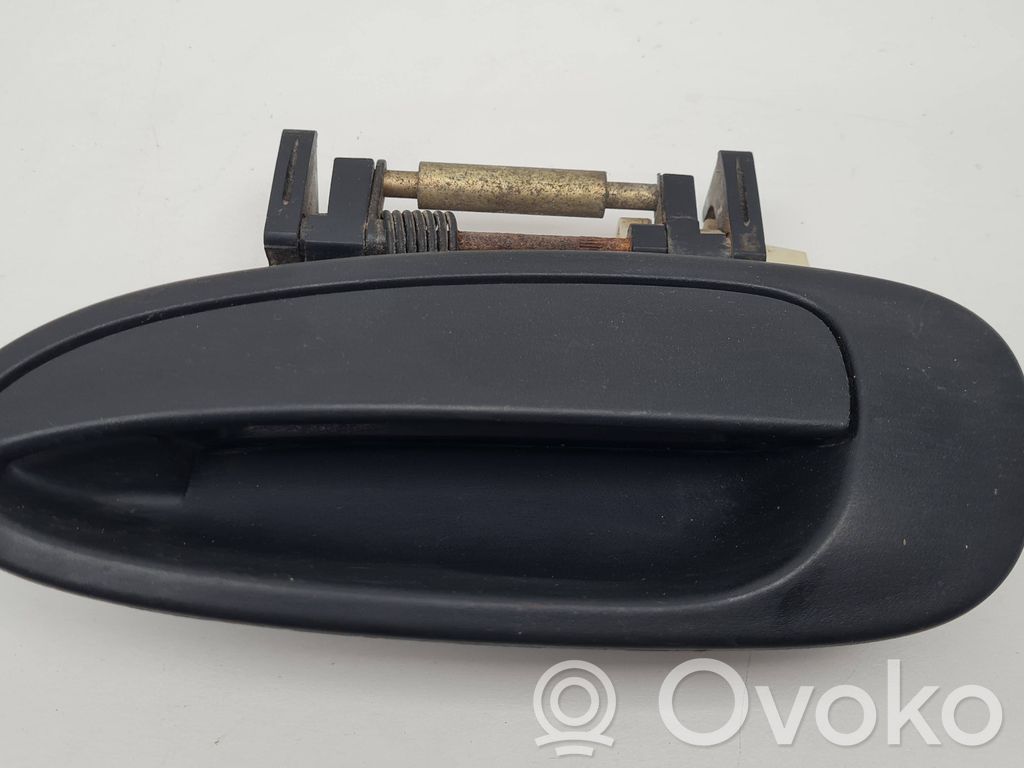 Toyota Avensis T220 Front door exterior handle 