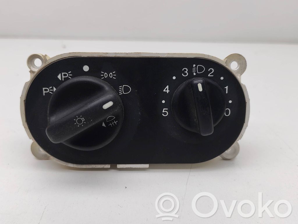 Ford Mondeo MK I Interruptor de luz 