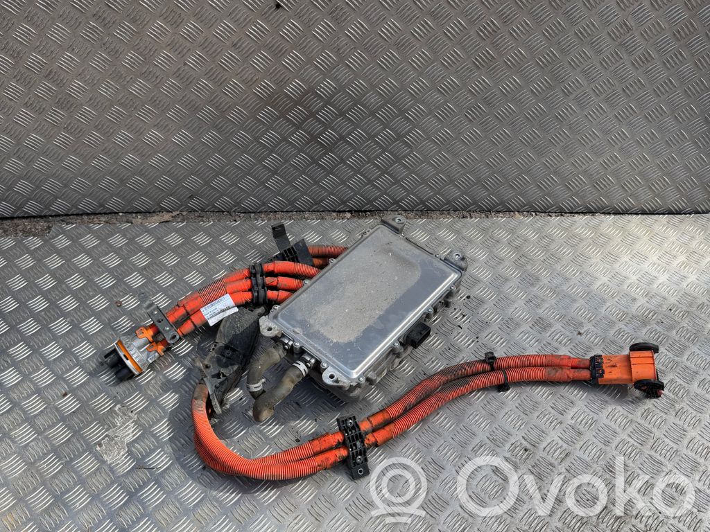 Polestar 2 Inversor/convertidor de voltaje 