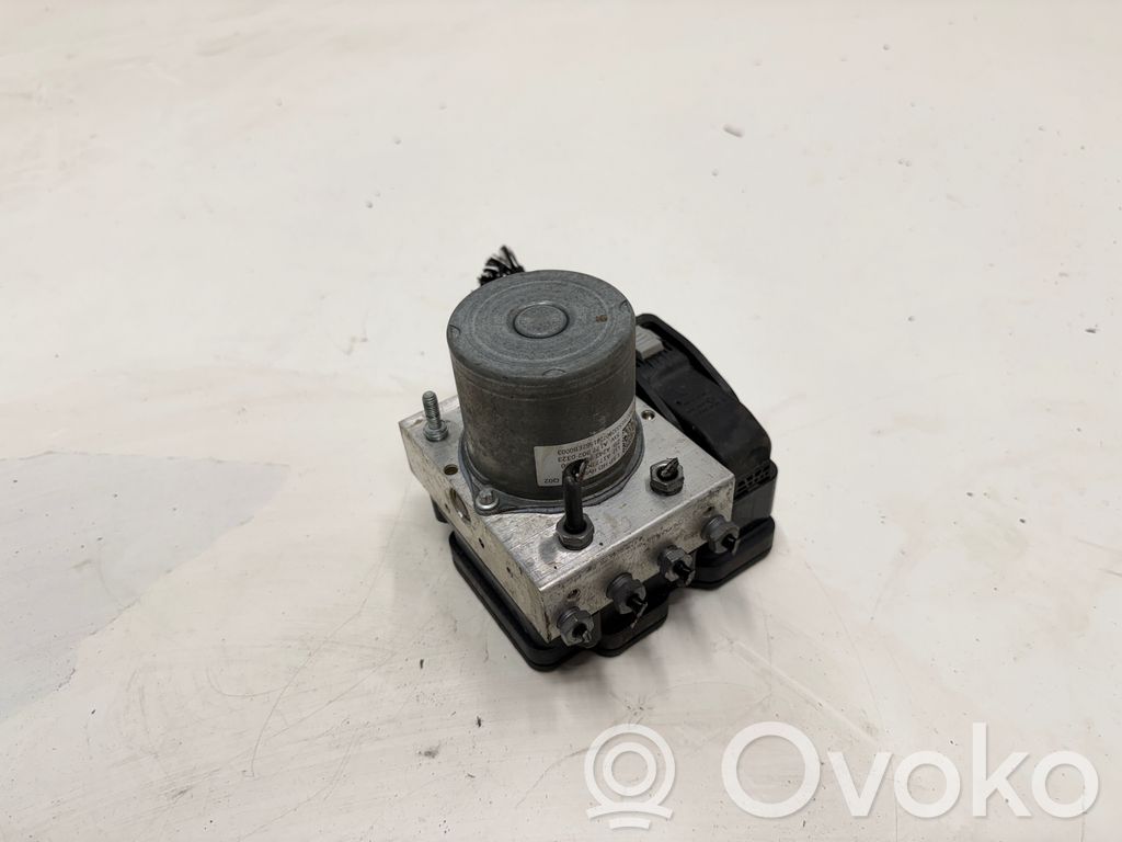 Mercedes-Benz EQA ABS-pumppu 