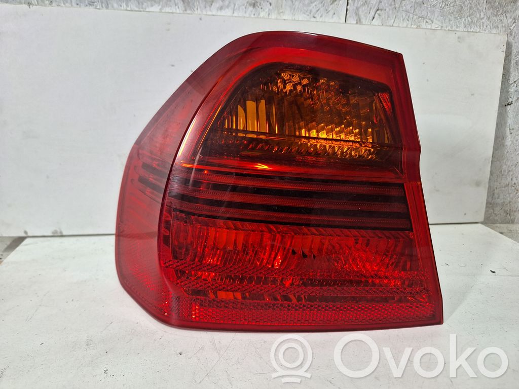 Rear/tail lights