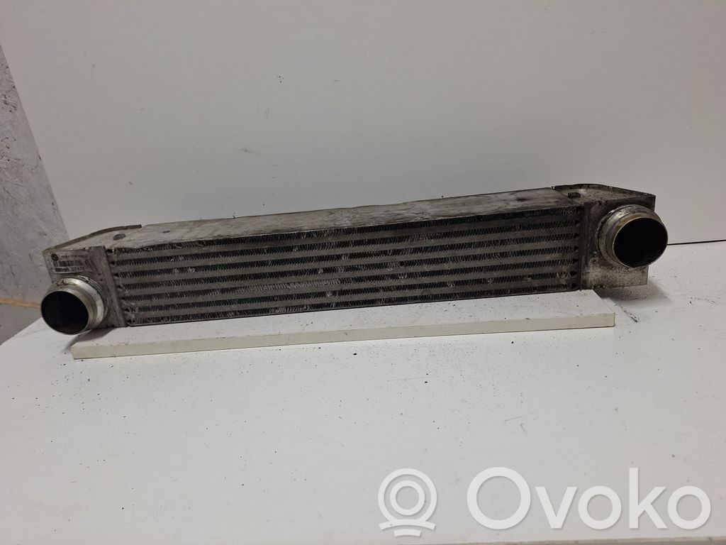 BMW 5 E60 E61 Interkūlerio radiatorius 