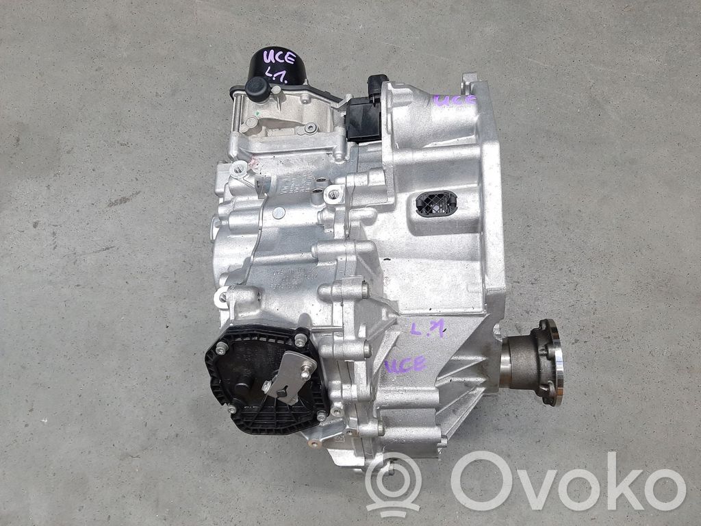 Volkswagen Golf VIII Automatic gearbox 