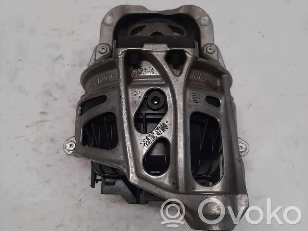 Audi A4 S4 B9 Engine mount bracket 