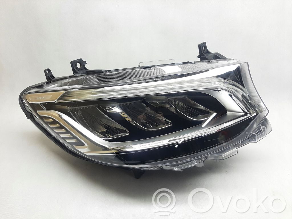 Mercedes-Benz Sprinter W907 W910 Far 