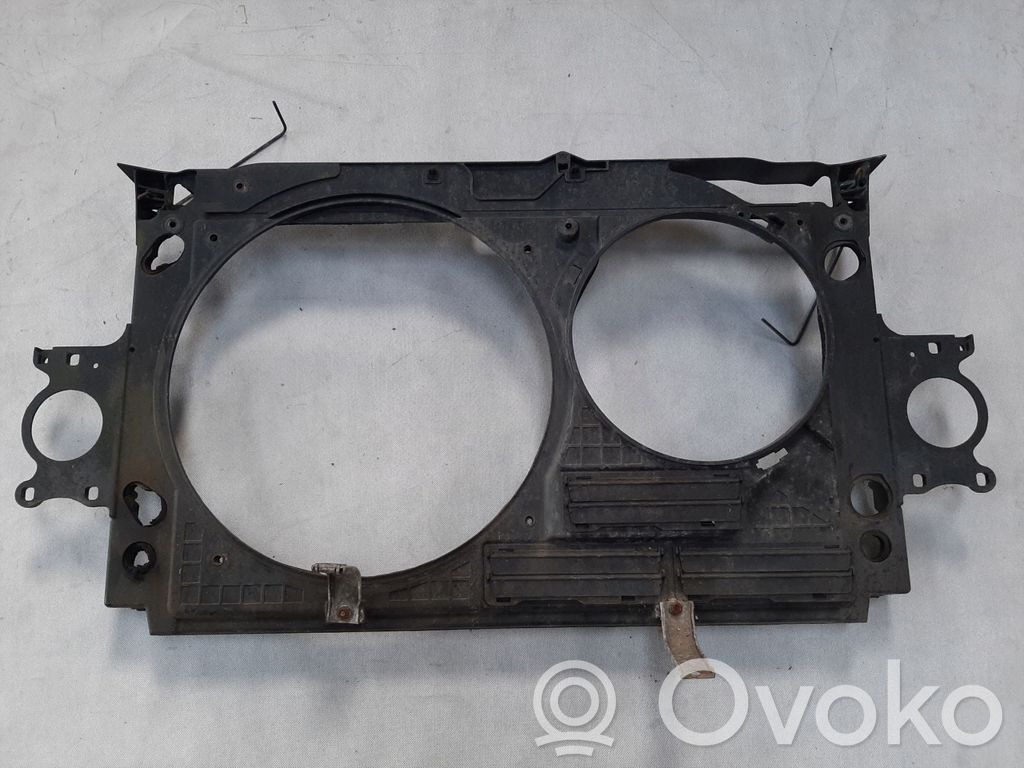 Audi A8 S8 D2 4D Radiatorių panelė 
