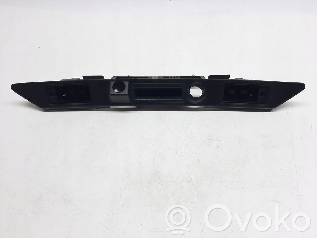 Audi A8 S8 D4 4H Lampă număr cu montare pe hayon 