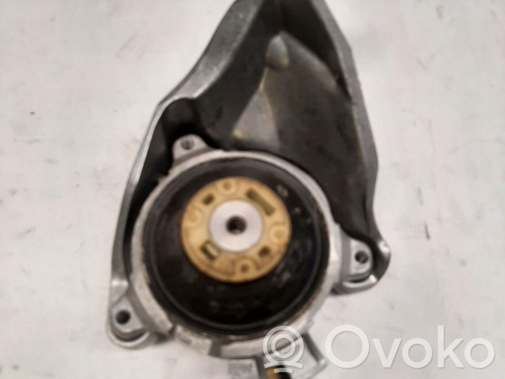 Audi Q7 4M Engine mount bracket 