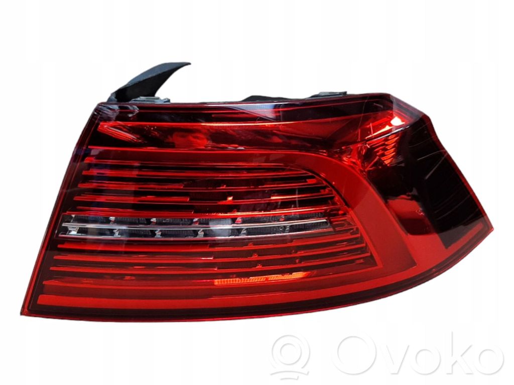 Volkswagen PASSAT B8 Lampă spate în caroserie 