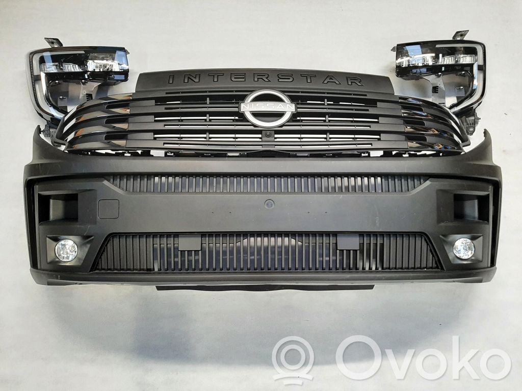 Nissan Interstar Stoßstange Stoßfänger vorne 