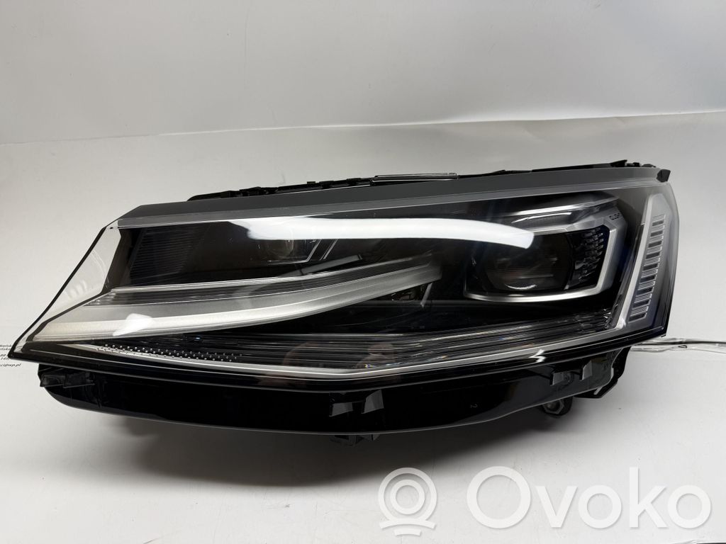 Volkswagen Multivan T7 Phare frontale 