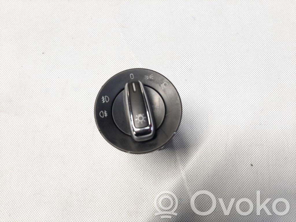 Skoda Rapid (NH) Interruptor de luz 