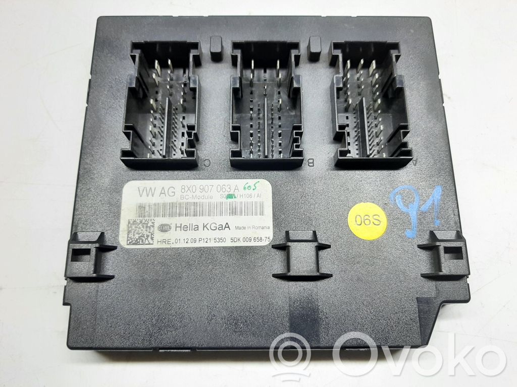 Audi A1 Comfort/convenience module 