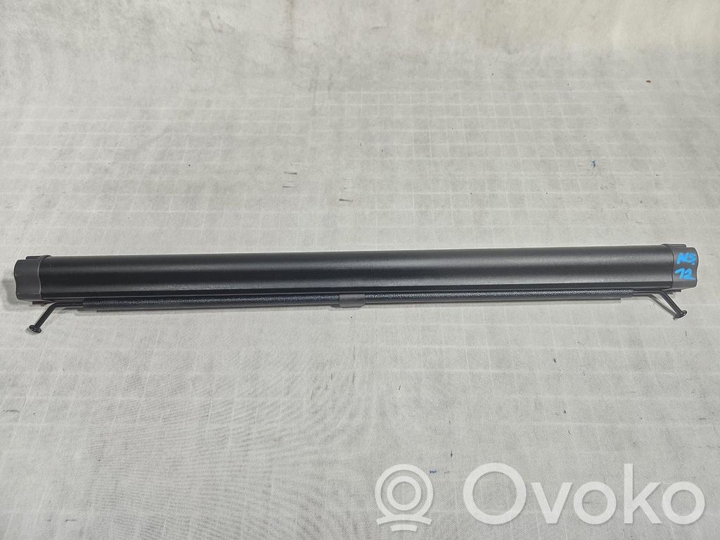 Volkswagen PASSAT B8 Roleta bagażnika 