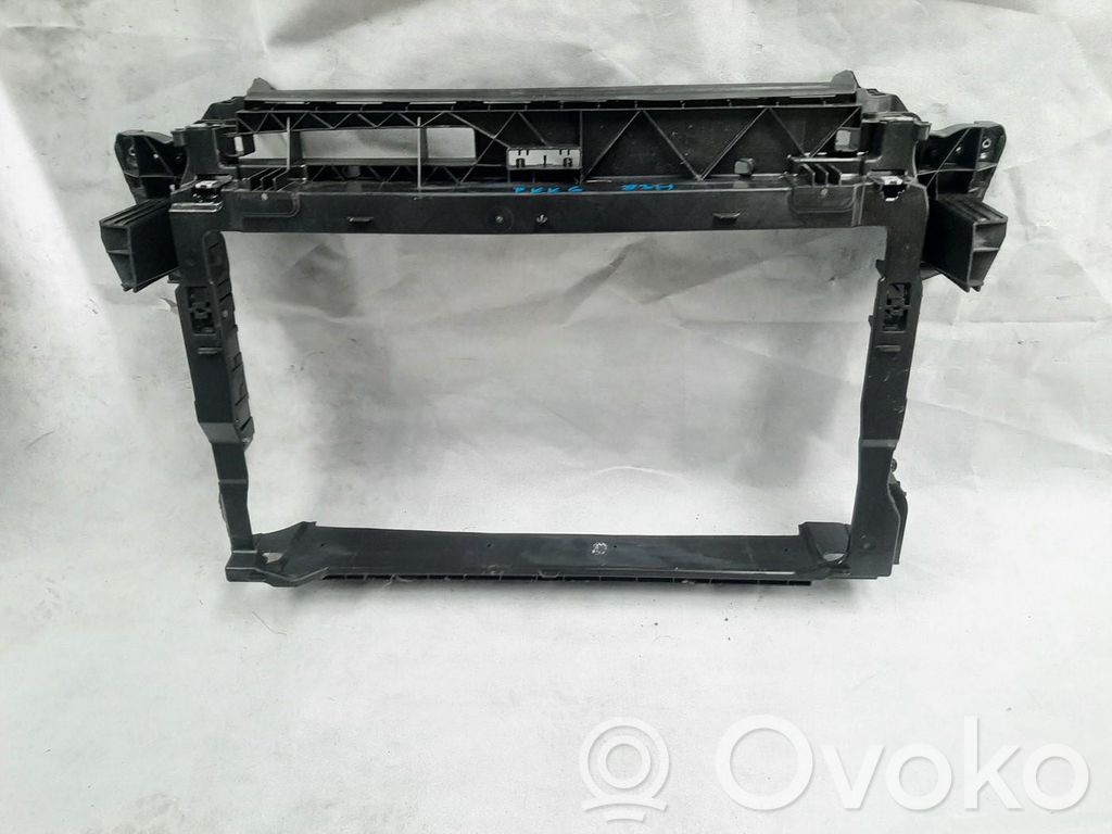 Audi Q3 F3 Support de radiateur sur cadre face avant 