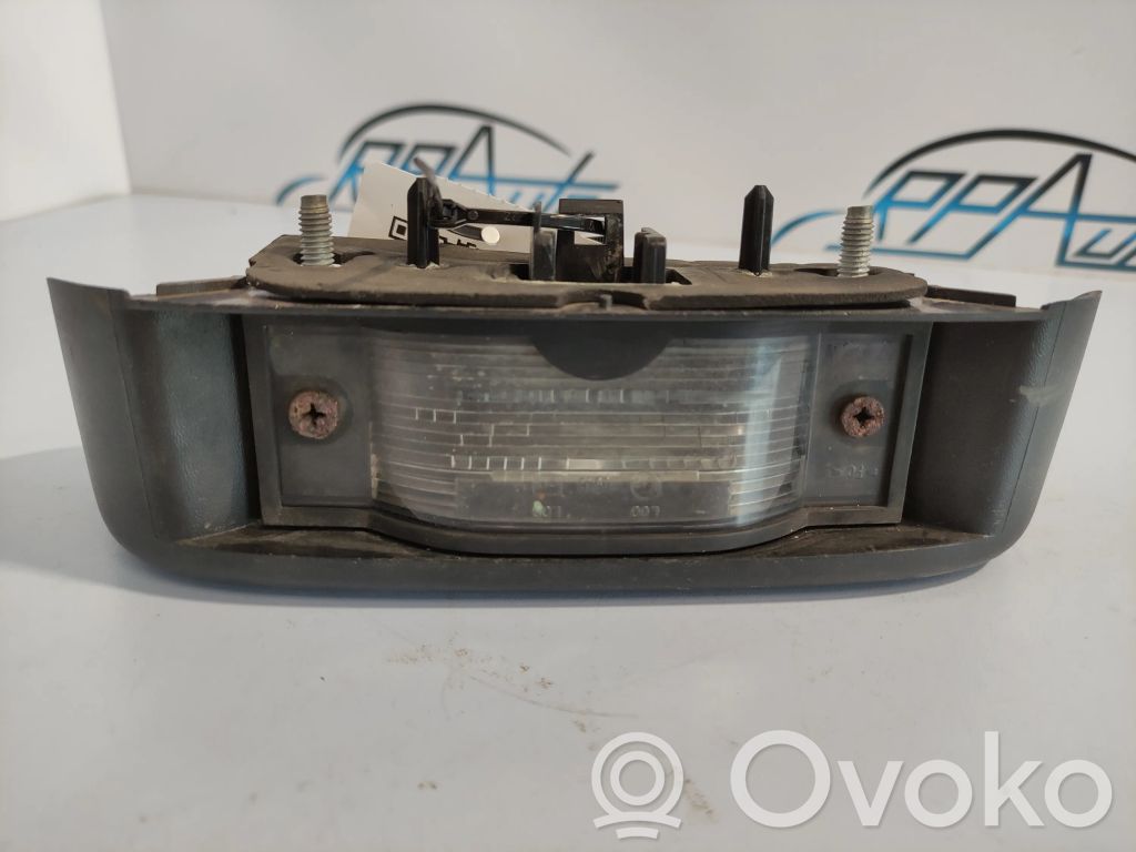 Renault Trafic II (X83) Éclairage de plaque d'immatriculation 