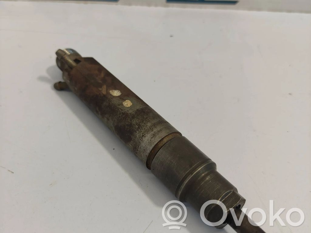 Volkswagen Golf IV Inyector de combustible 