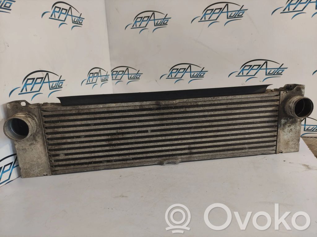 Mercedes-Benz Vito Viano W639 Chłodnica powietrza doładowującego / Intercooler 