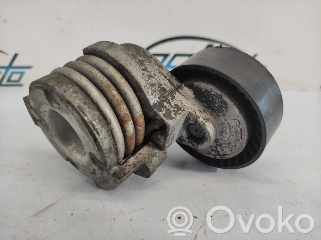 BMW 7 E65 E66 Diržo įtempėjas 