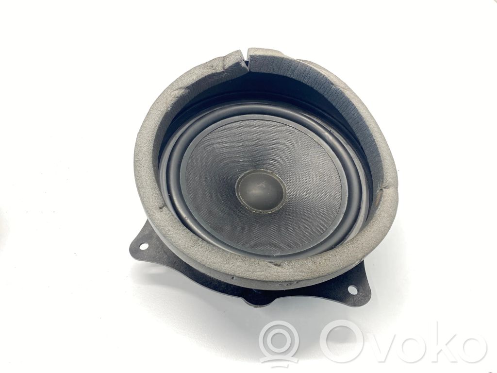 Altavoz de la puerta trasera   4913430813,8379093,1165165,61928910