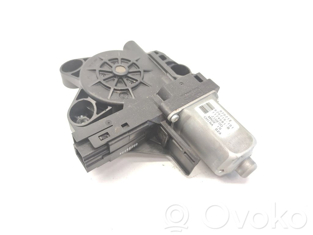 Volvo V70 Rear door window regulator motor 