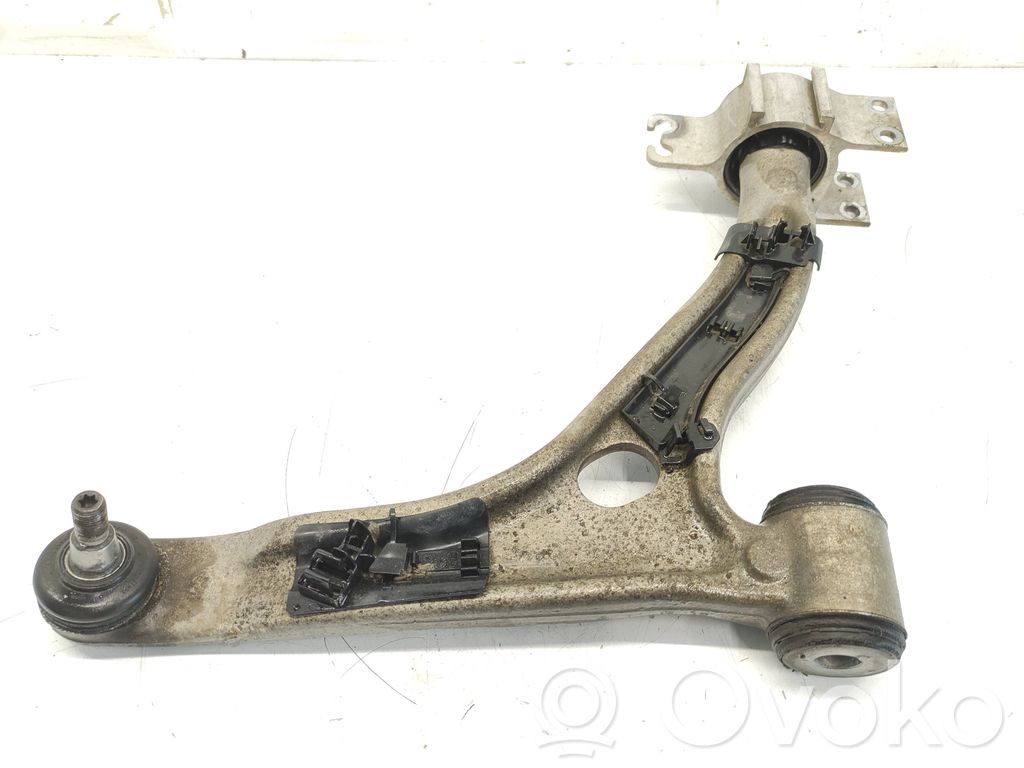 Mercedes-Benz B W246 W242 Inny element zawieszenia przedniego 