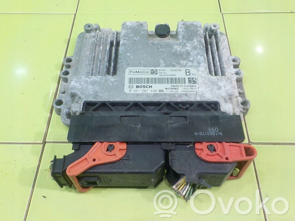 Ford Focus Engine control unit/module 