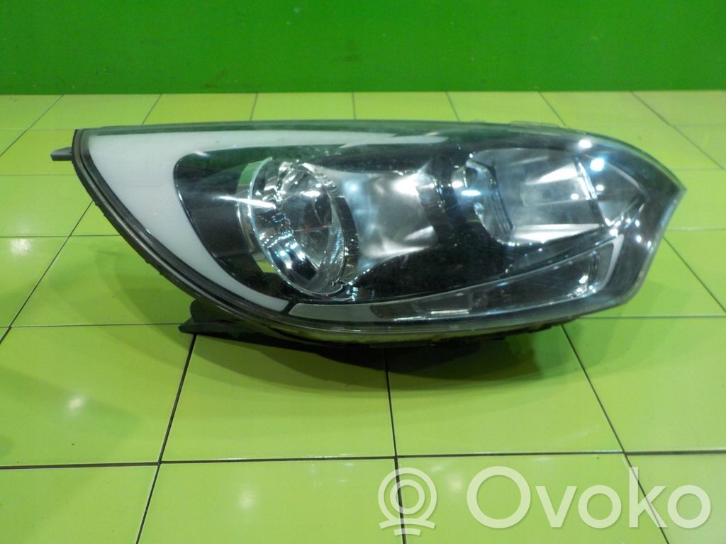 KIA Rio Headlight/headlamp 