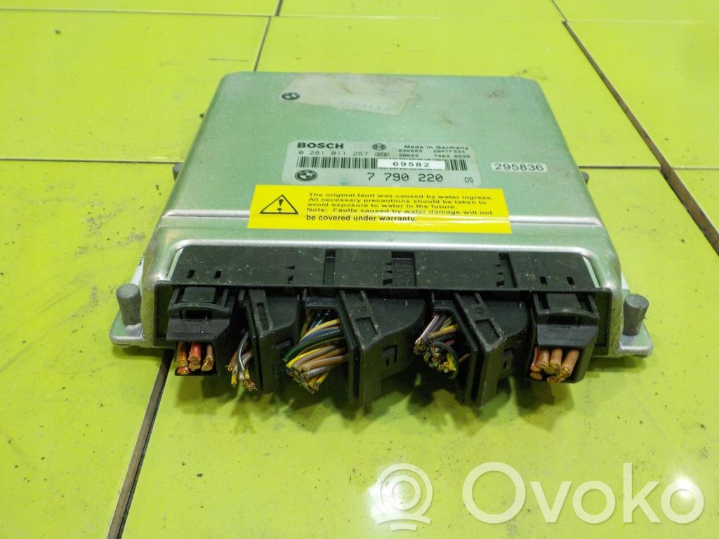 BMW X5 E53 Engine control unit/module 